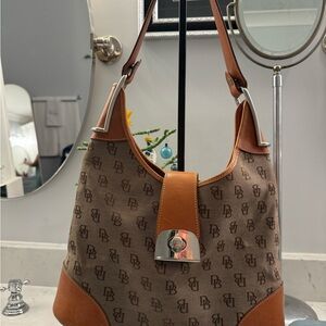 Dooney & Bourke Tan Women's Bag